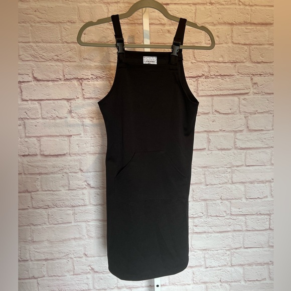 L.A. Movers Girls Romper With Sweatshirt Pocket - Picture 1 of 6